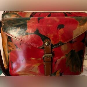 New $169 Patricia Nash Red Multi Floral Crossbody Bag